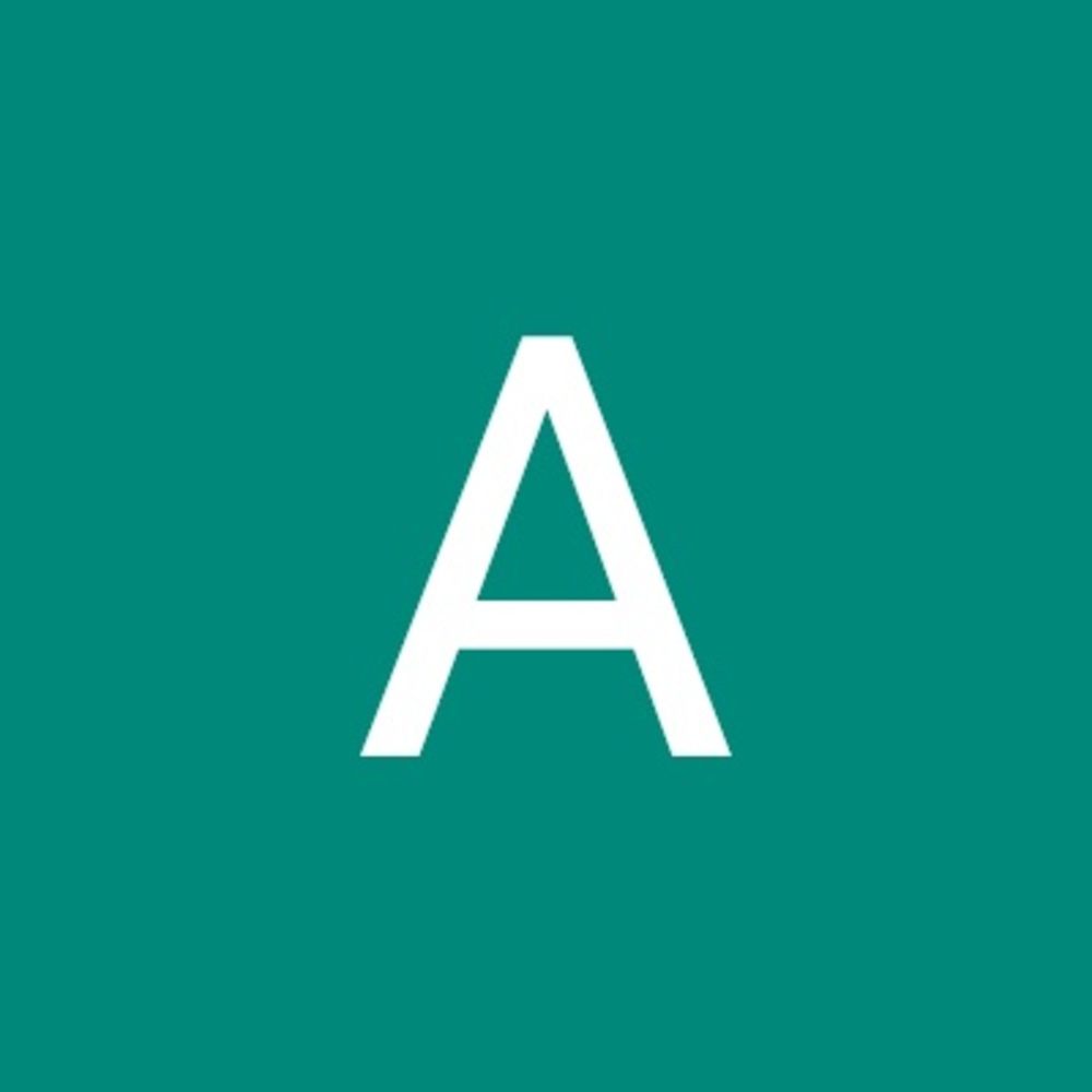 Meet your Posher, Adriana
